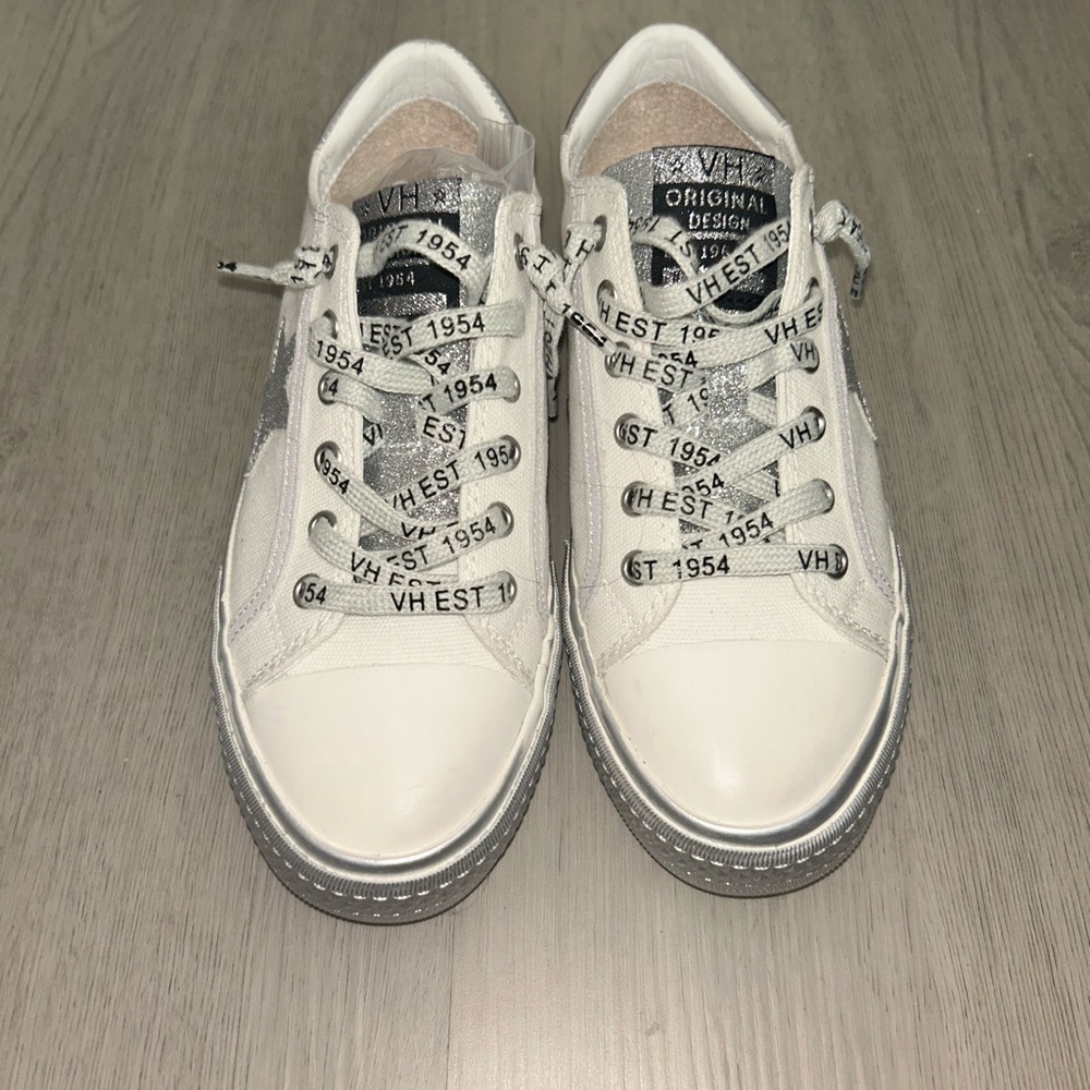 Vintage Havana Sneakers